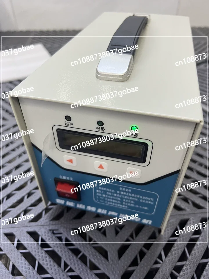 

Ультразвуковой сварочный аппарат для пластиковых деталей автомобильных дверных панелей и других автозапчастей