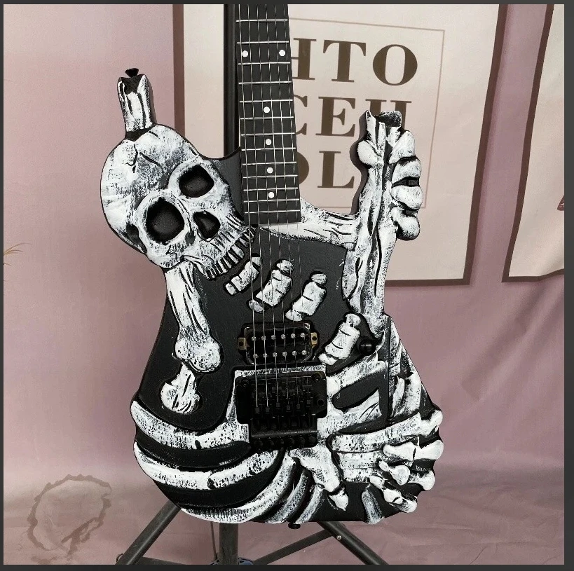

Custom Electric Guitar Engrave Skull Black&white Guitar Tremolo Bridge Dot Inlay