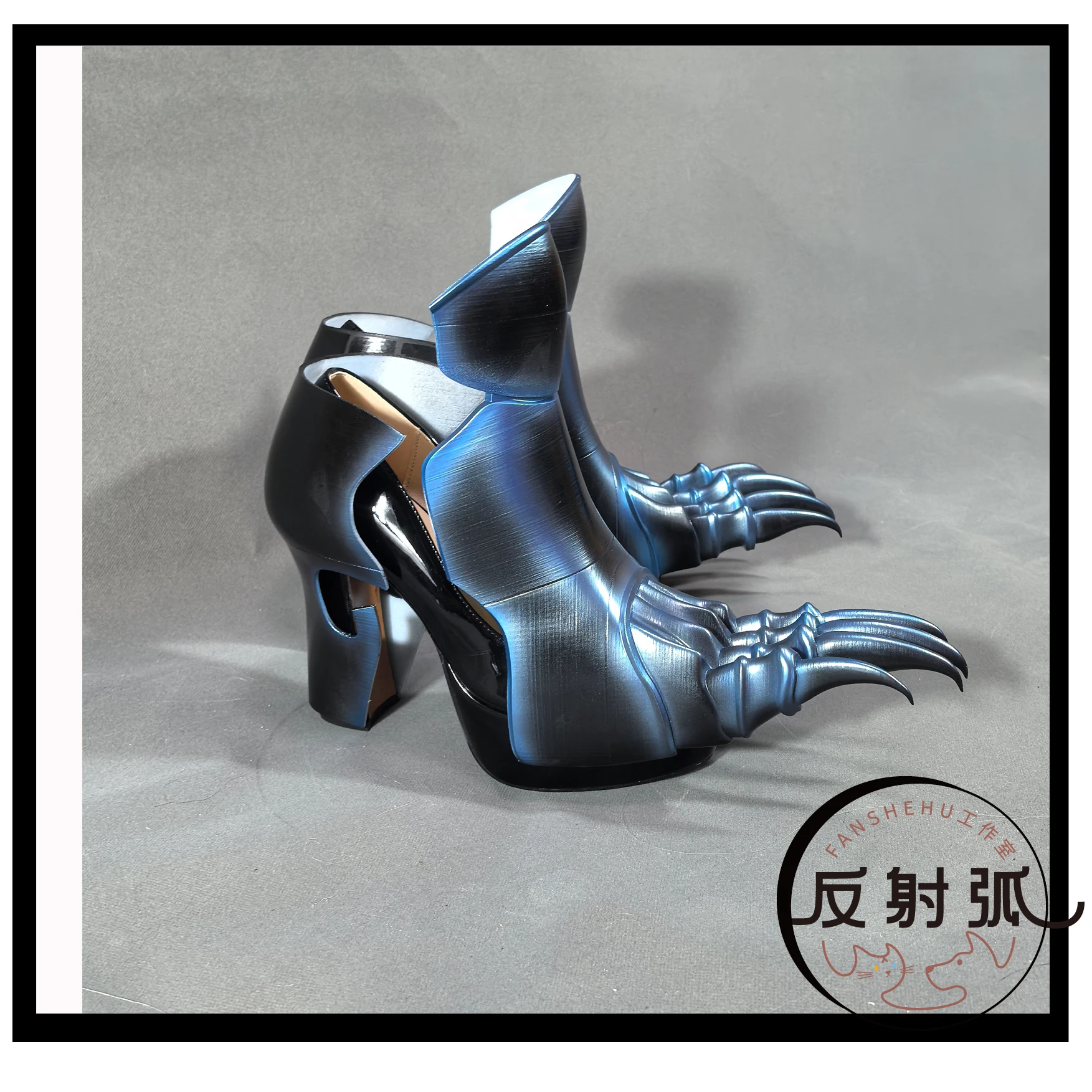 ชุดคอสเพลย์มือและเท้าของโอเบรอน วอร์ทิเกอร์น จากเกม Fate/Grand Order สำหรับงานคอสเพลย์ ฮาโลวีน งานคาร์นิวัล และงานปาร์ตี้