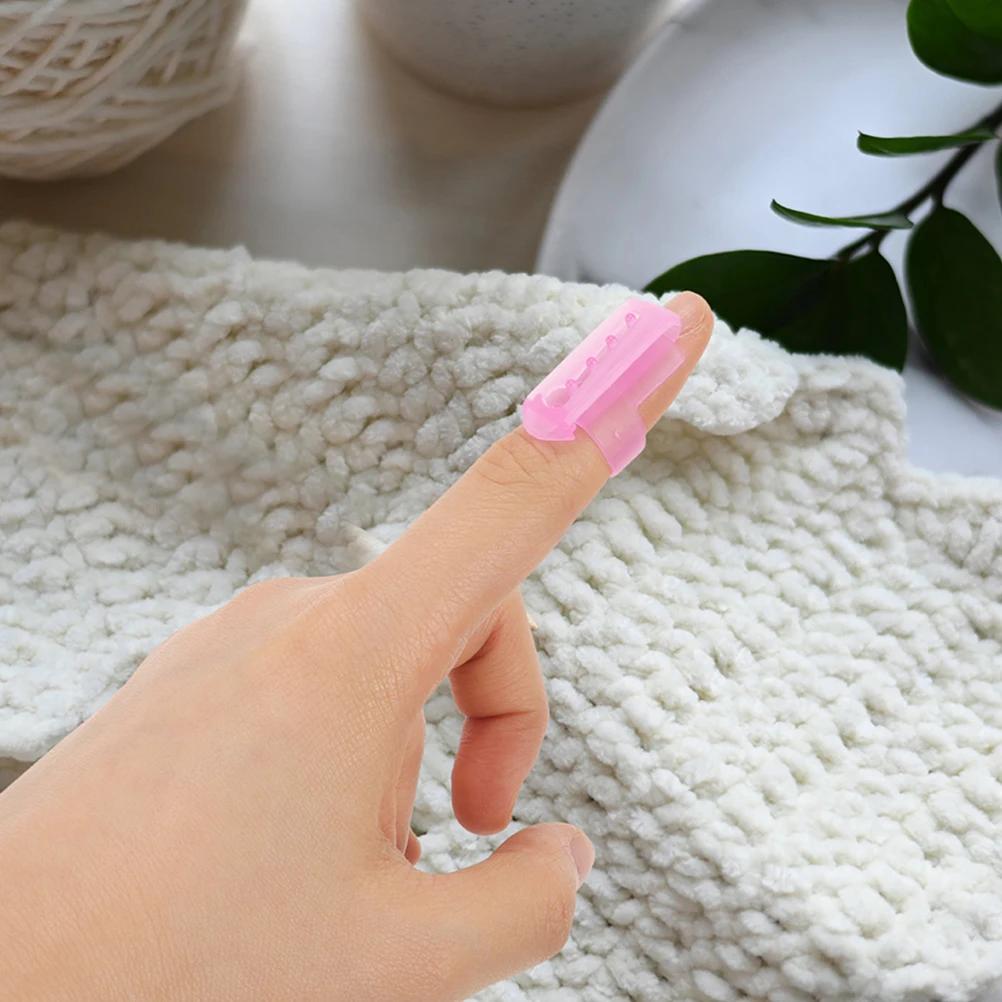 

15pcs Tension Plastic Knitting Accessories Sewing Tool Crochet for Finger Loop Yarn Holder Guide Ring Loop Yarn Professional