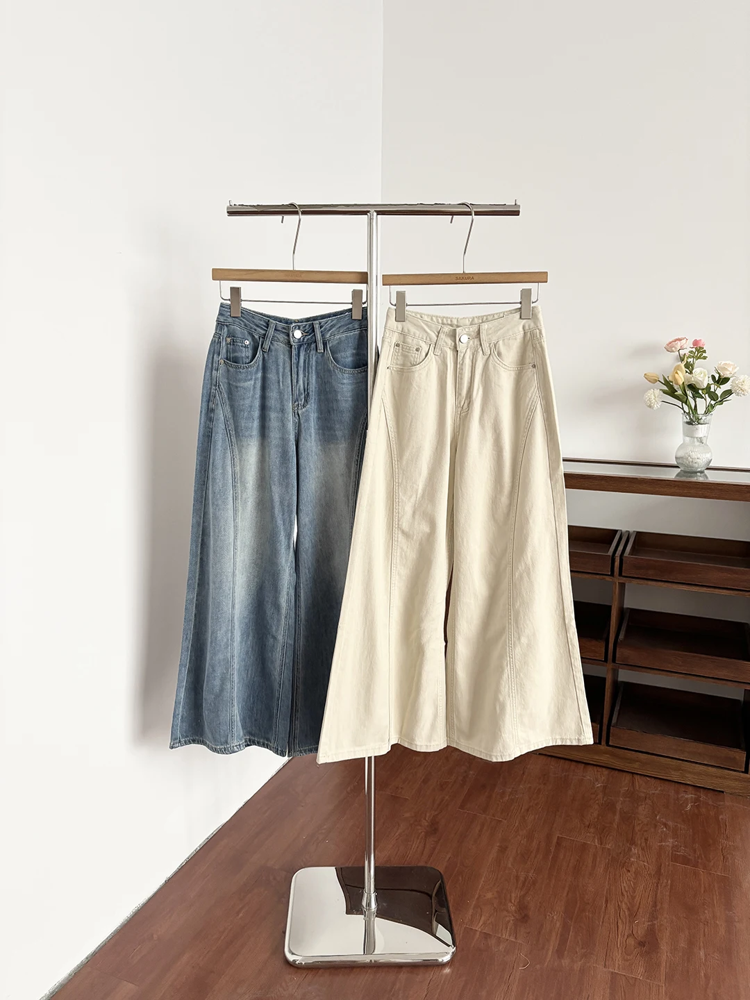 

Summer 2026 High Waist Wide Leg Jeans Washed Loose Fashion Simple Stylish Women's Polyester Fiber Button Closure Jeans