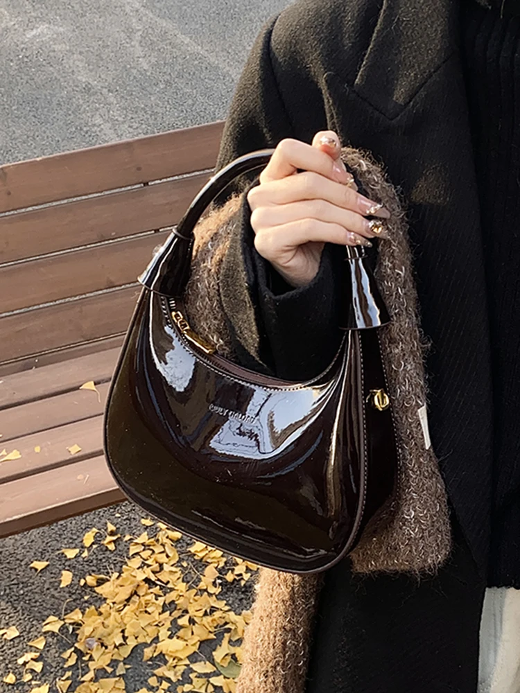 High End Burgundy Patent Leather Shiny Surface Crossbody Bag 2025 New Women\'s Zipper Chain Armpit Bags Elegant Texture Handbag