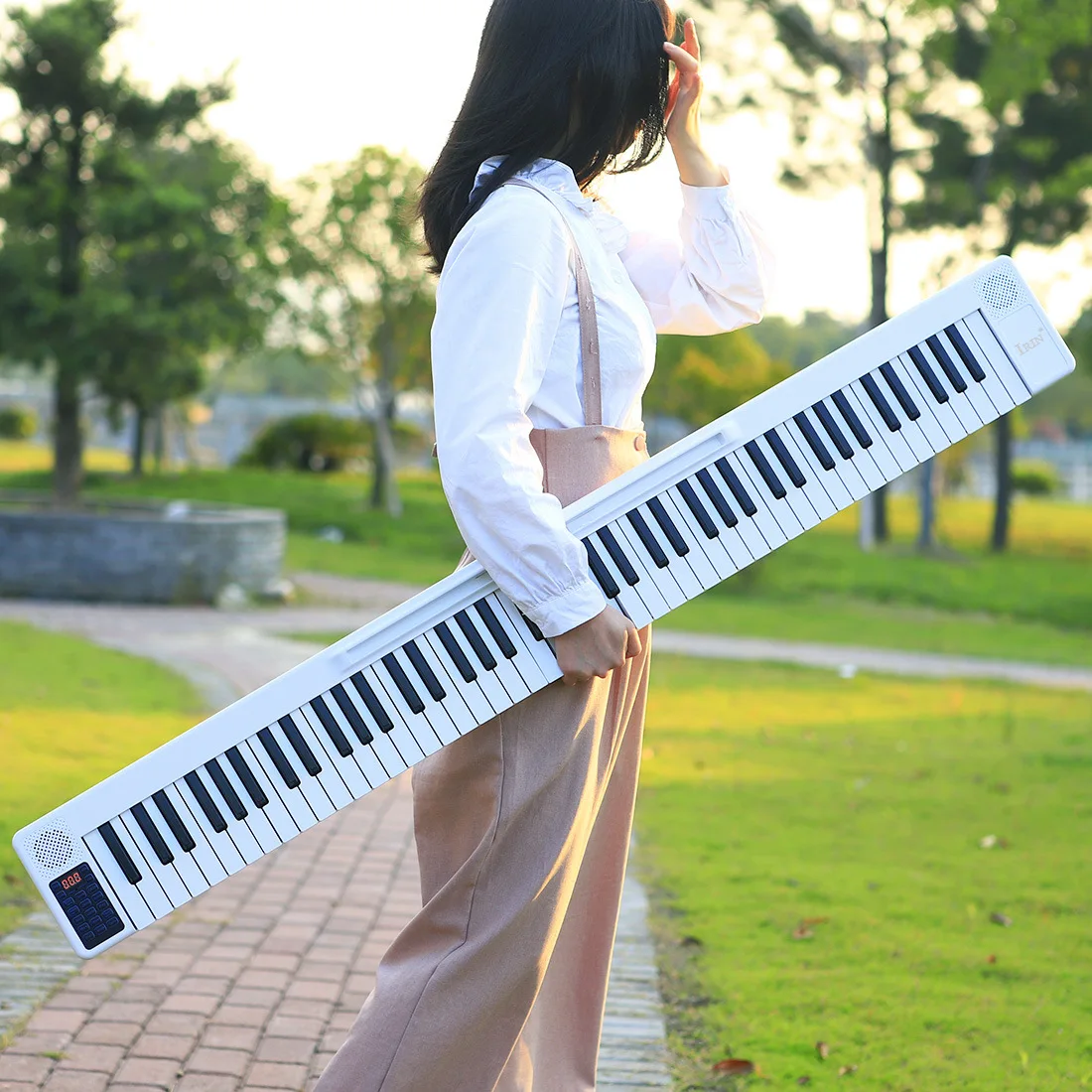 IRIN Folding  Portable 88-key Folding Electronic  Splicing  Hand Roll  Electric Piano