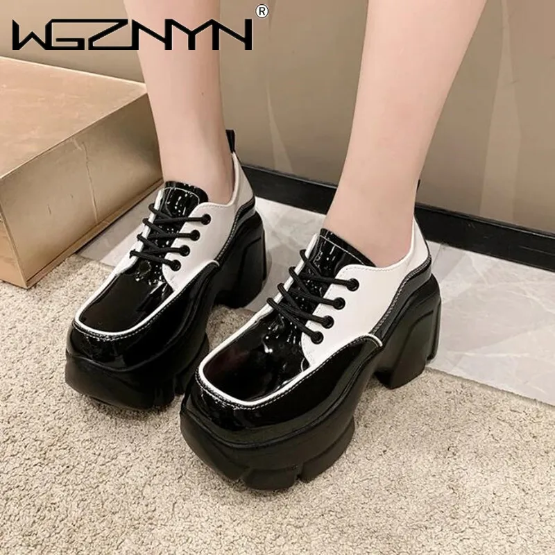 2024 kulit paten 7cm Platform Wedge sepatu wanita sepatu hak tinggi Sneakers musim panas musim gugur mokasin desainer warna campuran renda sepatu bot