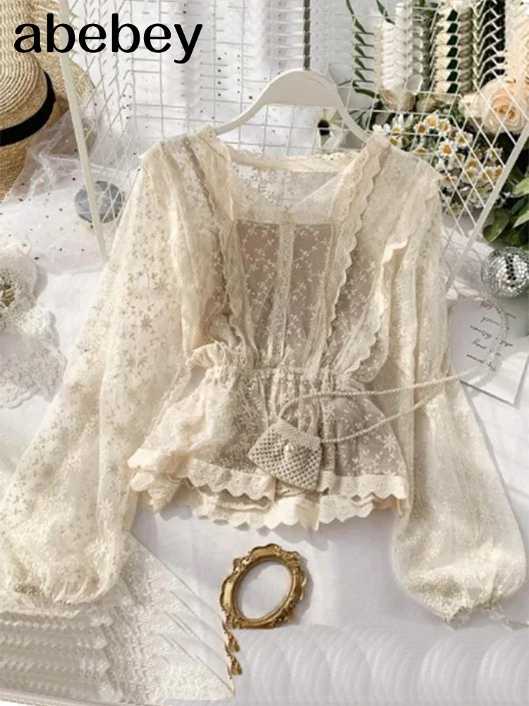 

Осенняя кружевная блузка, рубашка, женская французская ретро-дворец, рукава-фонарики, кружевные рубашки с листьями лотоса 2026