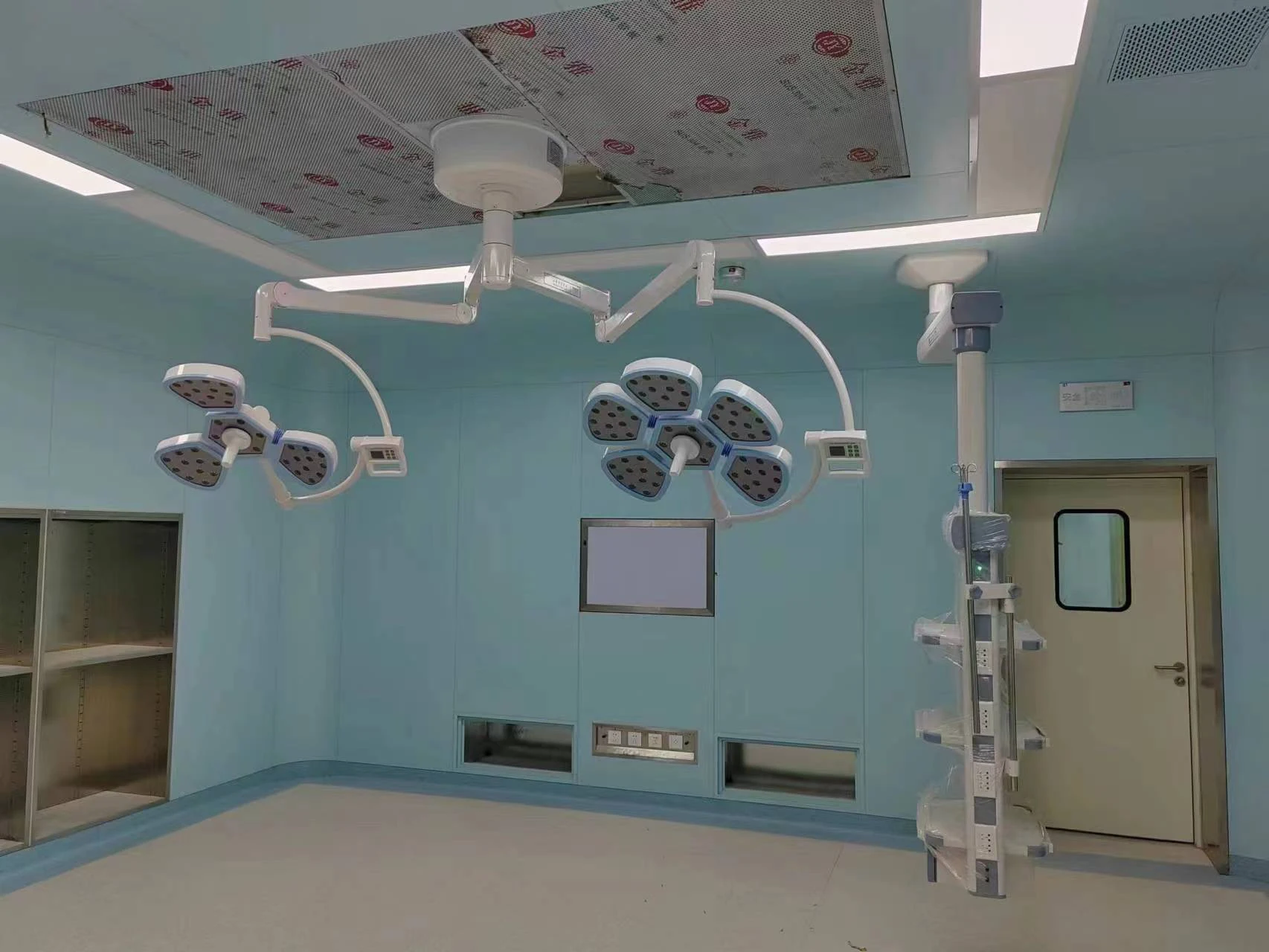 New Model Medical Electric LED Operating Shadowless Lamp Double Dome Adjustable Focus High CRI 94 Cold Light Hospital