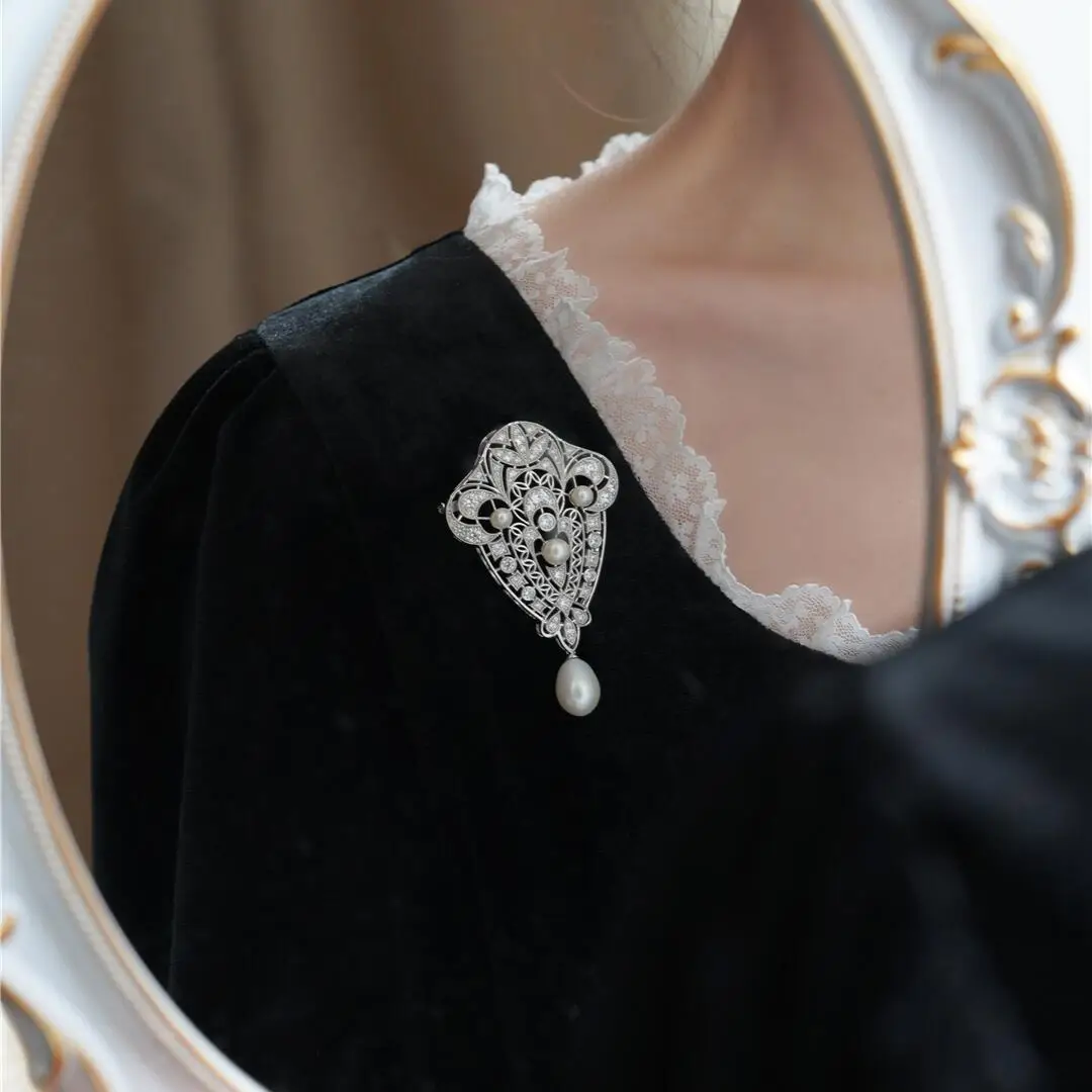

925 Silver Natural Freshwater Pearl Vintage Brooch
