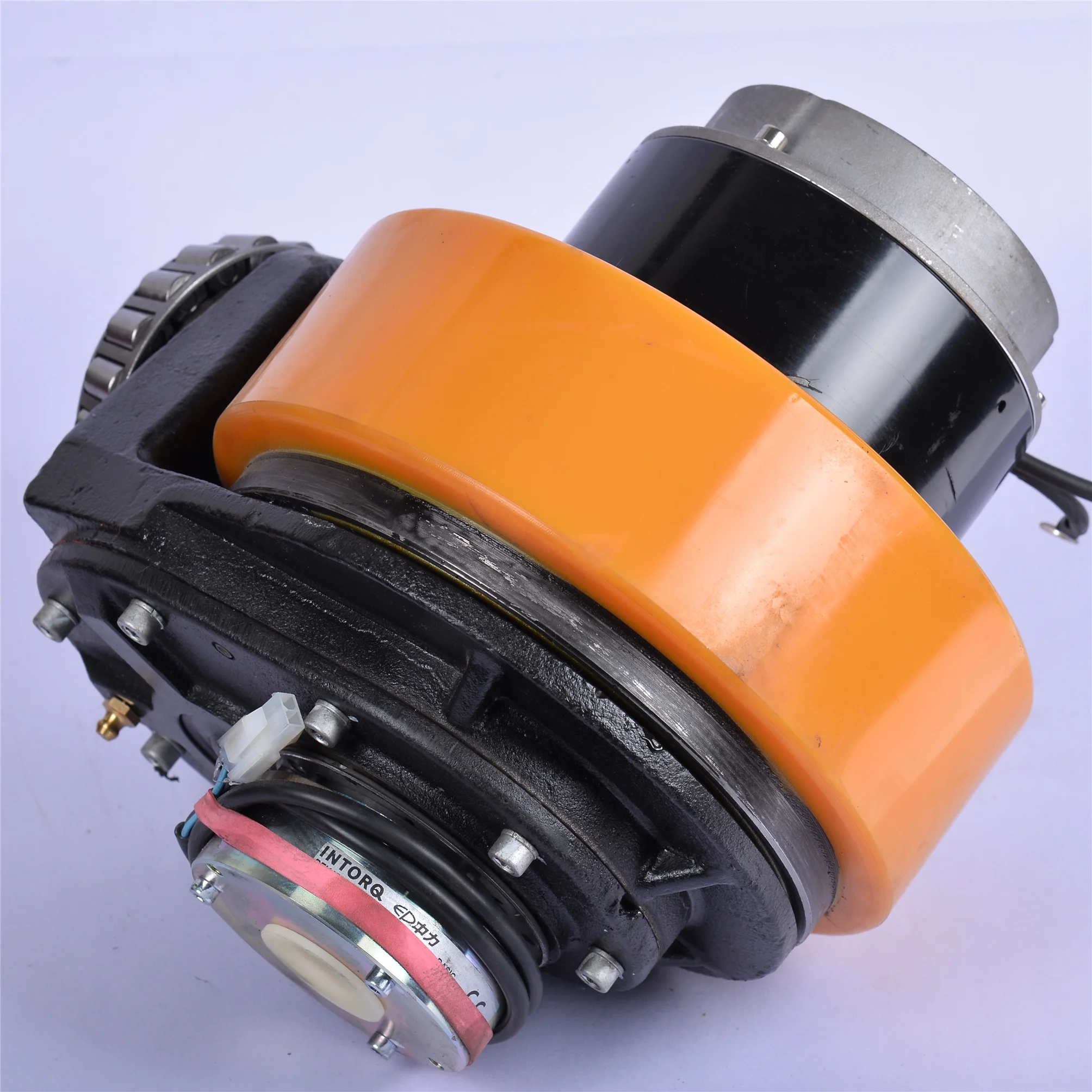 DC Permanent Magnet Forklift Drive Wheel Assembly 750W 0-4.2 Km/h Metal Rotor Heavy Duty Industrial Electric Wheel