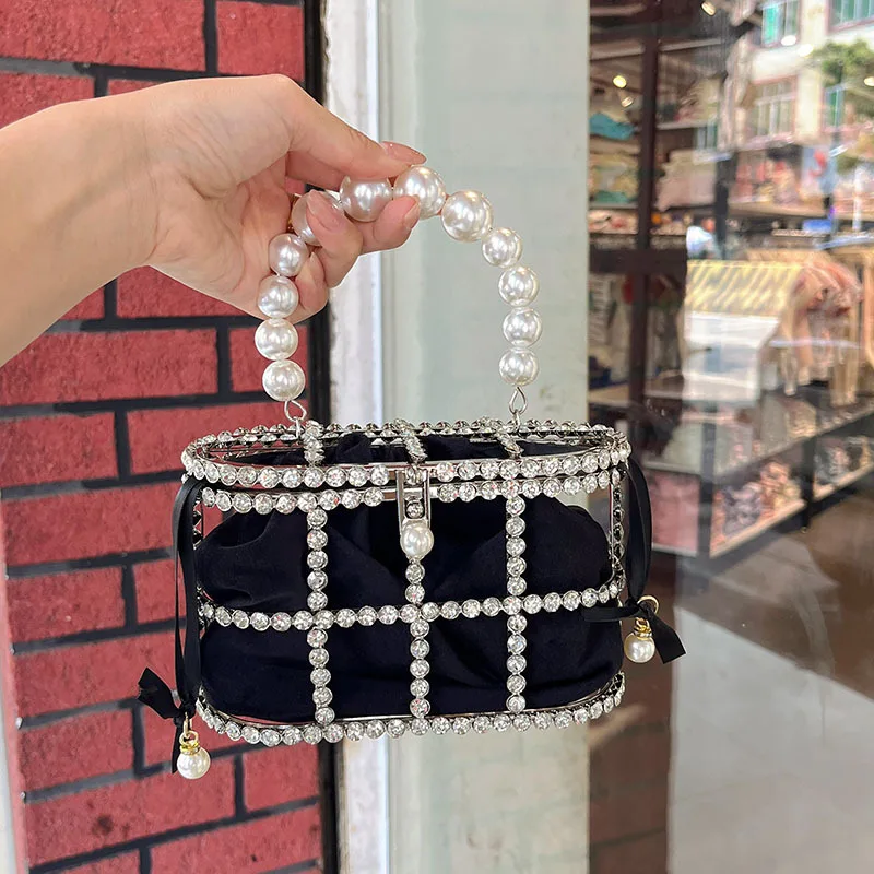 

Niche Desigen Bucket Diamond Evening Bags Luxury Pearl Shoulder Bags Chain Party Wedding Clutch Ladies Elegant Handbags