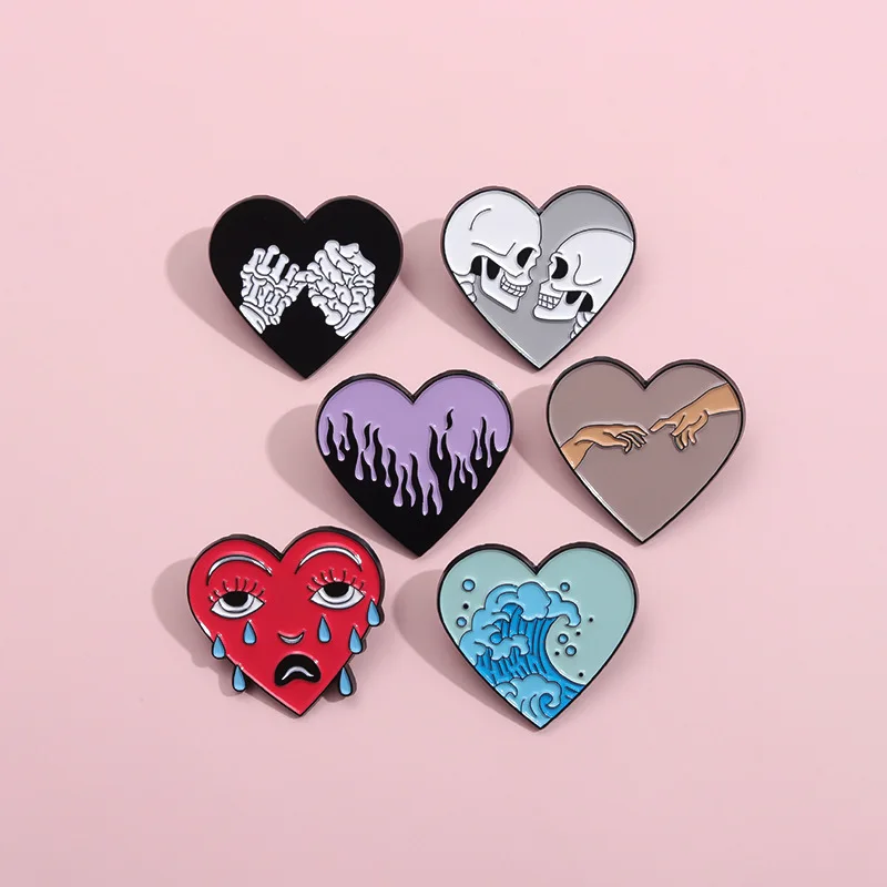 Broche esmaltado de corazón creativo, araña, murciélago, calabaza, perro, encaje, tirita, calavera, arcoíris, amor, insignia de Metal, Pin de solapa Punk, regalo de joyería