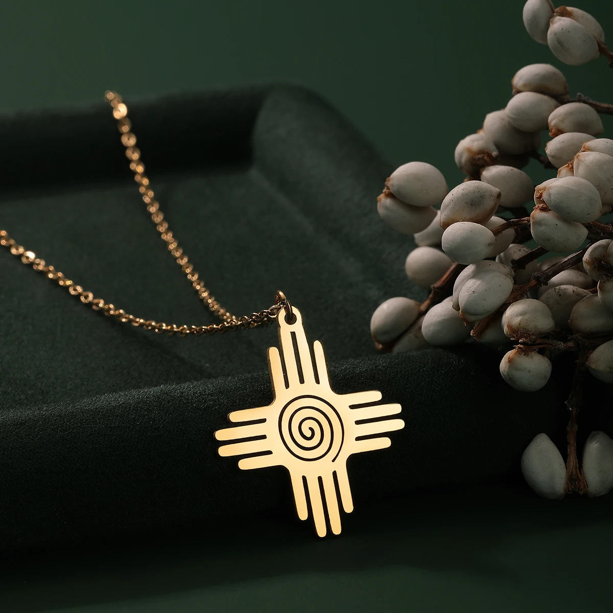 Kinitial Aço Inoxidável México Zia Símbolo Sol Colar de Pingente para Mulheres e Homens, Moda Cura Amuleto, Calor Presente Da Jóia