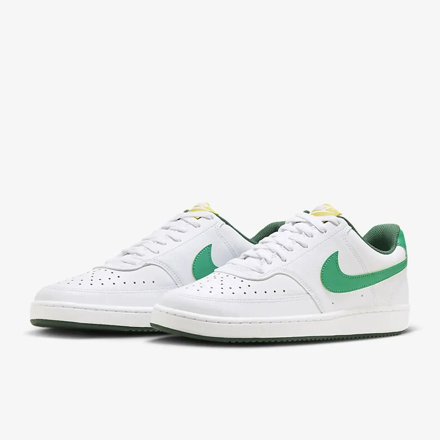 

Nike Authentic Court Vision Women's Lightweight Durable Sneakers FN3447-131