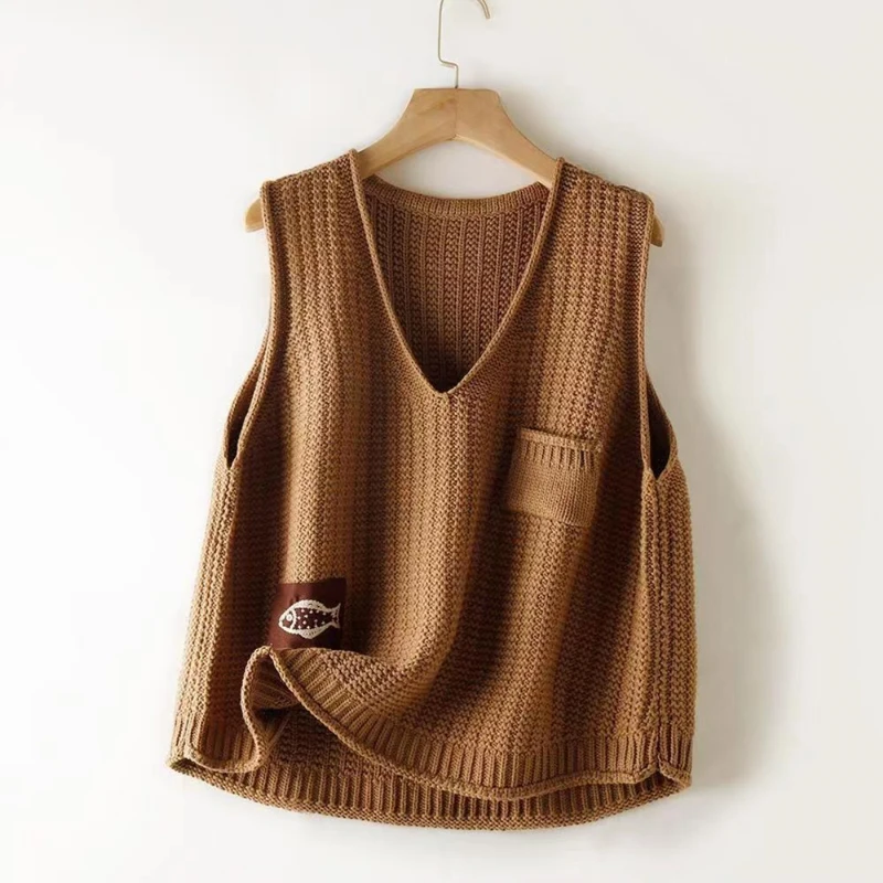 Autumn 2024 Vintage V-neck Vest Knitted Vest Women 2 New plus size Loose Casual Pullover Vest Trendy Knitted Jacket