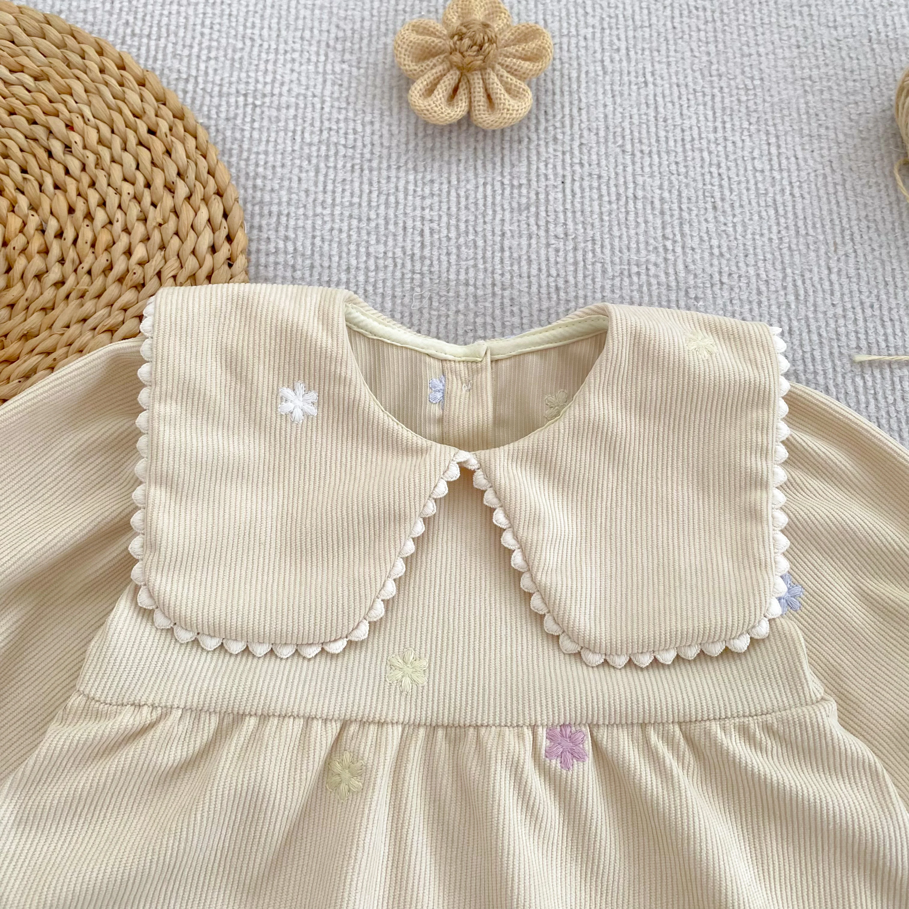 2026 Baby-Mädchen-Stramplerkleid Frühling Herbst Langarm Bunte Blumenstickerei Gestreifter Säuglings-Body Neugeborenes Mädchen 0-24M – Detail 7
