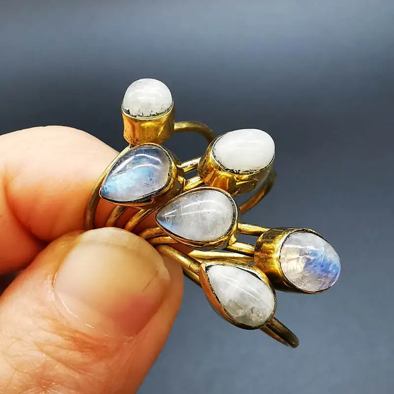 Lovely Vintage Rings For Girls Golden Brass Inlaid Natural Moonstone Slim Rings R254