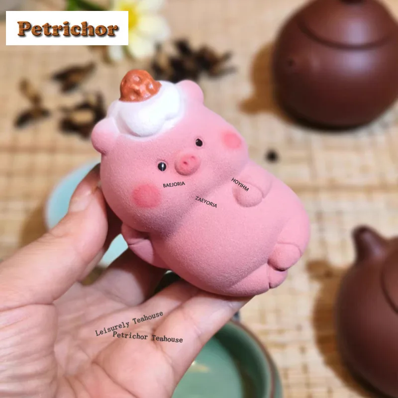 HOYIHM Yixing Purple Clay Lying Flat Pink Pig Tea Pet Ancient Tea Games Tea Figurine Play Toys Tea Statue Ornaments Accessories