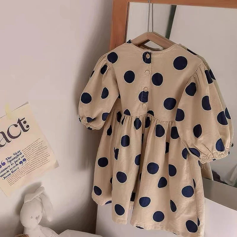 Koreański śliczne Polka Dot długi rękaw dziewczyny księżniczka sukienki wokół szyi moda Casual przycisk słodkie Vestidos dla dzieci kostium dla