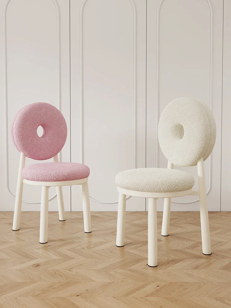 French Cream style Doughnut Dining Chair White Modern minimalist Bedroom Nail Chair Home Makeup Chair Lamb Fleece