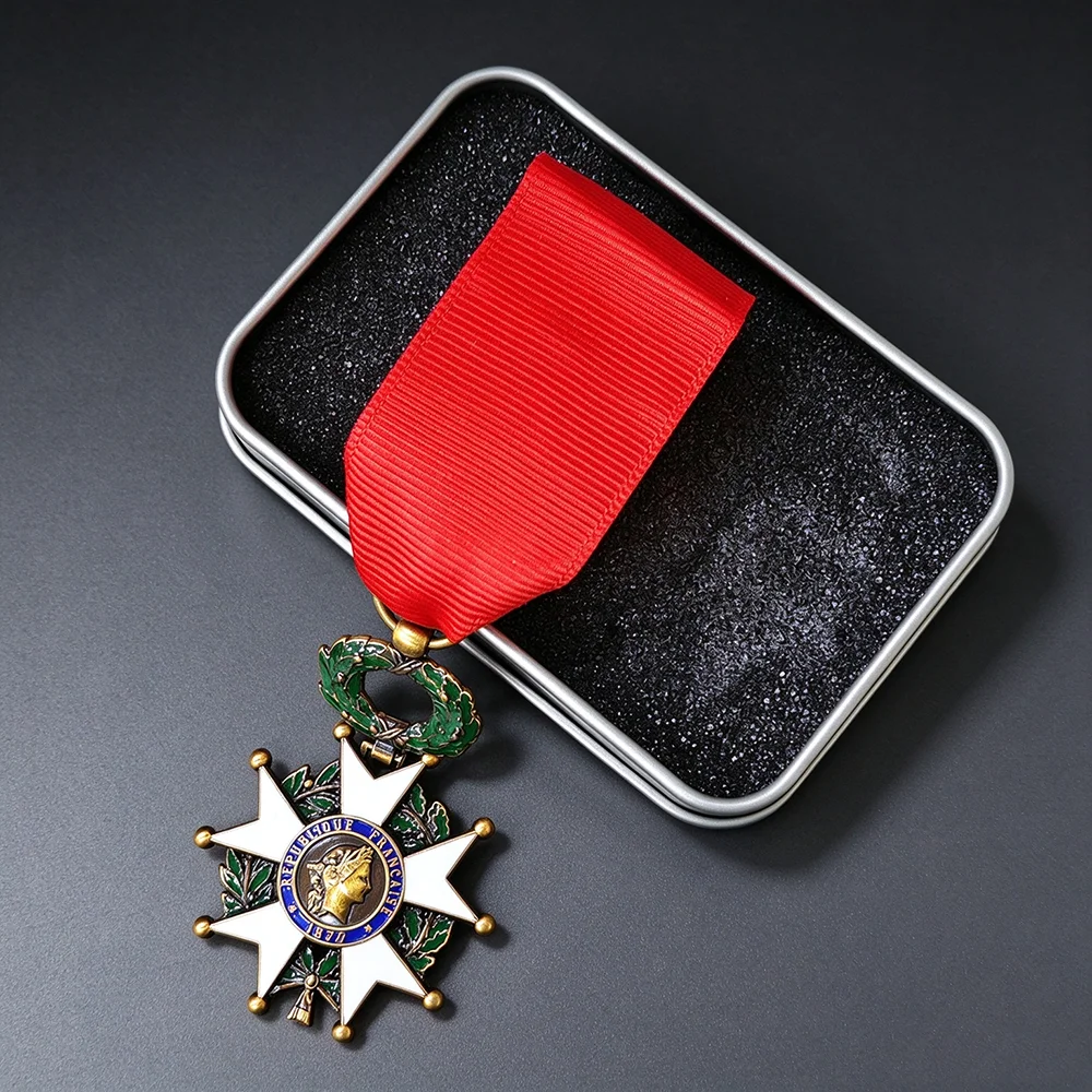 1PC【Box Package】France Napoleon Knight Officer's Badge of Honour Red Ribbon Medal Pin Style Collection Craft Decoration Gift
