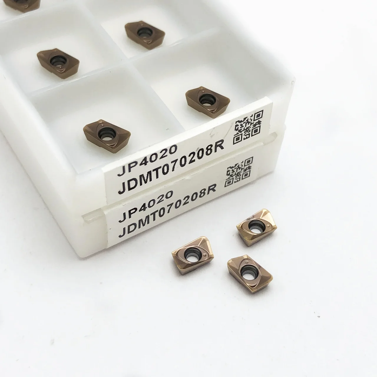 إدراج طحن الكتف المربع من الكربيد JDMT 070204 R JDMT 070208 R CNC سريع إلى إدخال الطحن لآلات الفولاذ المقاوم للصدأ