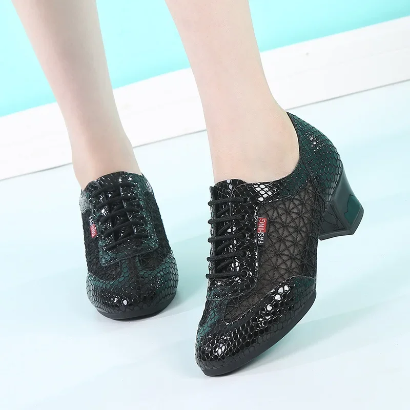 XIHAHA filles en cuir véritable maille chaussures de danse pour femmes dames salle de bal latine moderne Tango Jazz chaussures de danse dentelle Salsa sandales