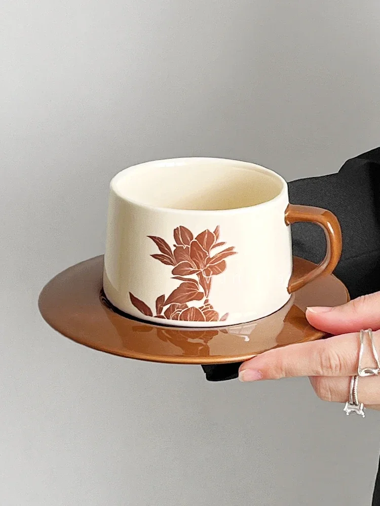 

Retro Niche Apricot Coffee Lily Coffee and Saucer Set Household Ceramic Latte High Value Afternoon Tea Water Cup