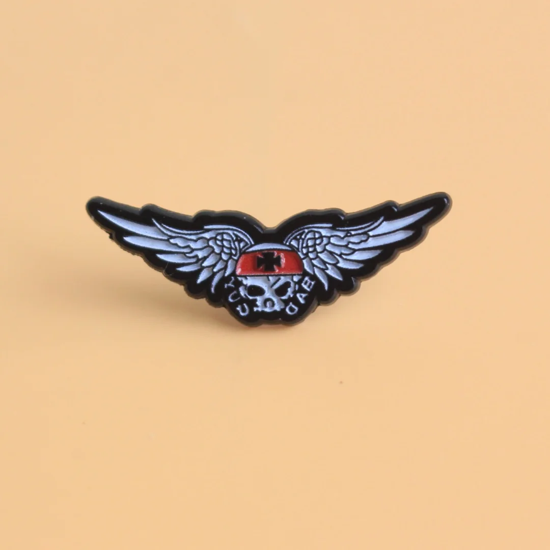 Zodiac Winged Skull Metal Brooch - Zinc Alloy, Black & White Design with Red Eyes, Perfect for Clothing, Backpacks
