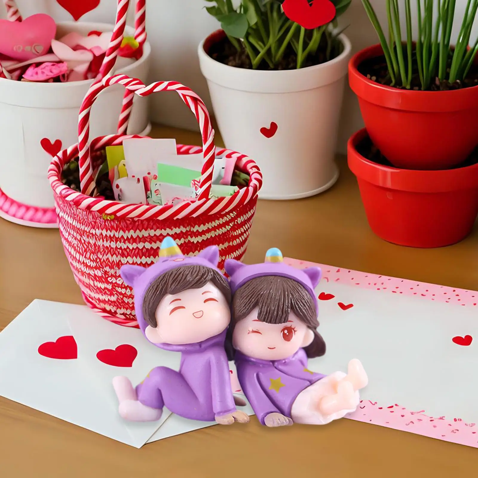 Loving Young Couple Miniature Decoration Bride Groom Model Art Collection Anniversary Gift Cake Topper for Dining Table Decor
