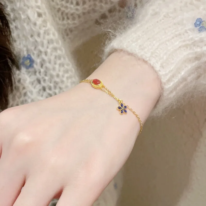 جديد النمط الصيني الرجعية ابنة الذهب الشعور الصغيرة زهرة زرقاء سوار الإناث المتخصصة شخصية رائعة فتاة القلب ضوء لوكس