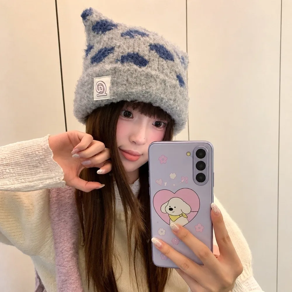 Polyester Knitted Beanie Hat 56cm-58cm Circumference Face Slimming Spot Beanie Ear Hat Adjustable Size Thick Warm Winter Hat