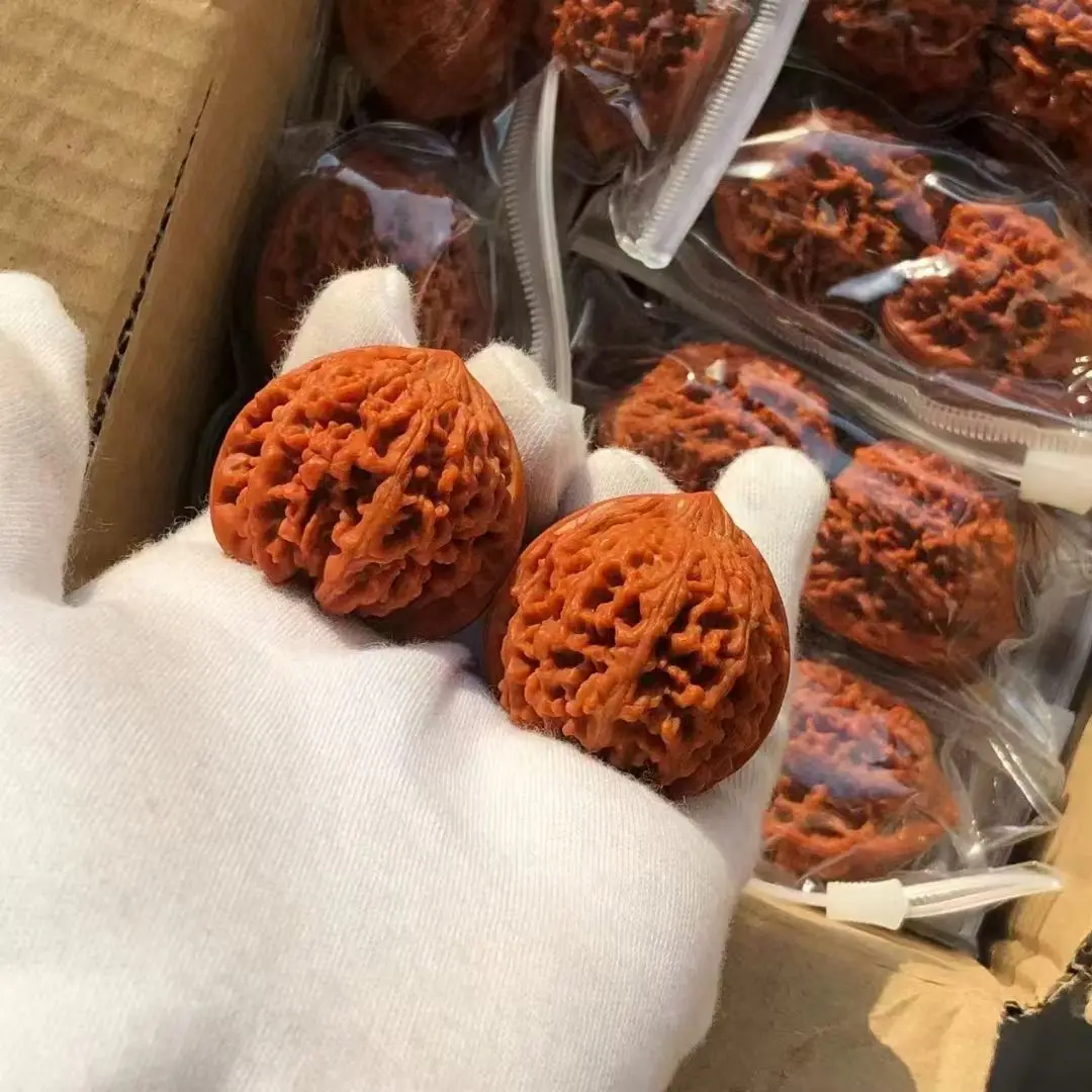 Premium Natural Sky Star Lion Head Wenwan Walnut Hand Massage Stress Relief Fidget Toy Collectible Gift for Men Home Decor