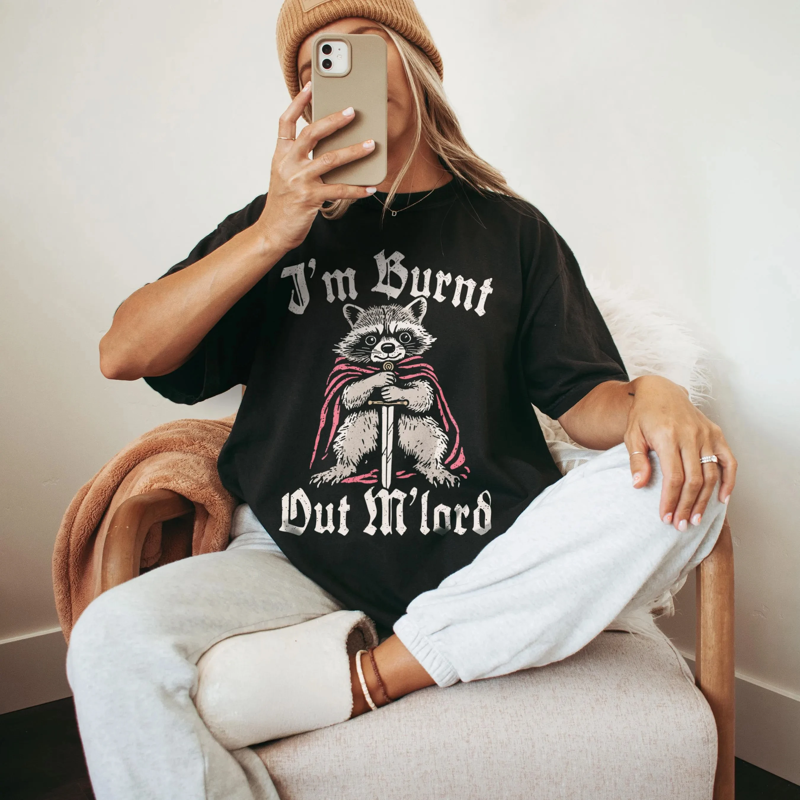Summer Women's Vintage Knight Racoon T-Shirt Unisex Cotton and Breathable Short Sleeve Streetwear Oversized Loose Casual