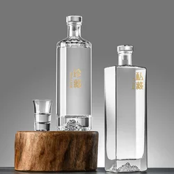 Round /Square shaped iceberg buttom clear whiskey decanter with Glass stopper Alcohol Bottle barware Gifts for Men