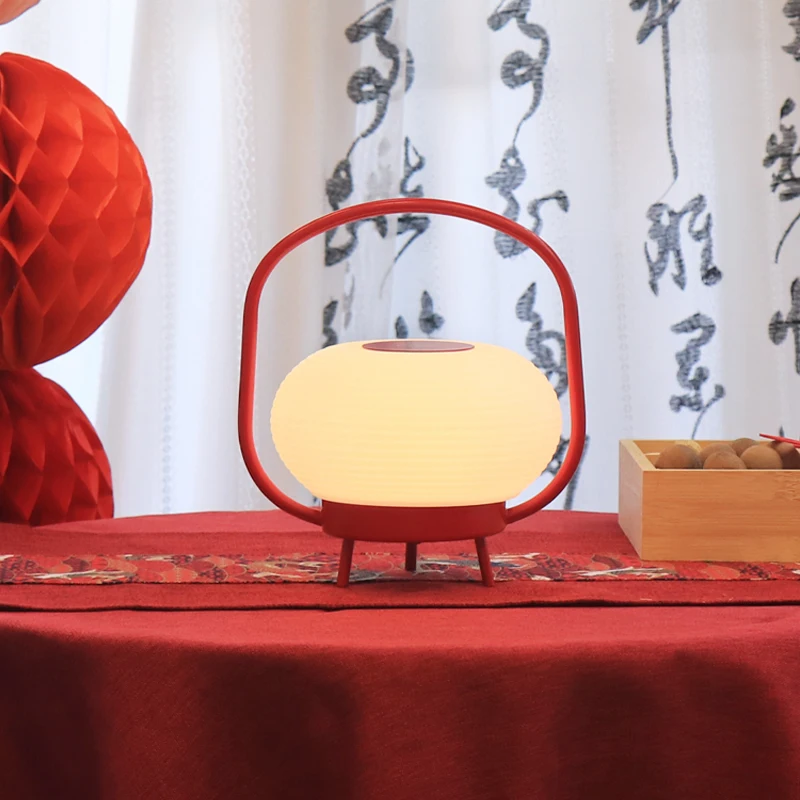 Table lamp, wedding room bedside , a pair of dowry to tie the knot and give gifts to the newlyweds, Chinese simple everbright