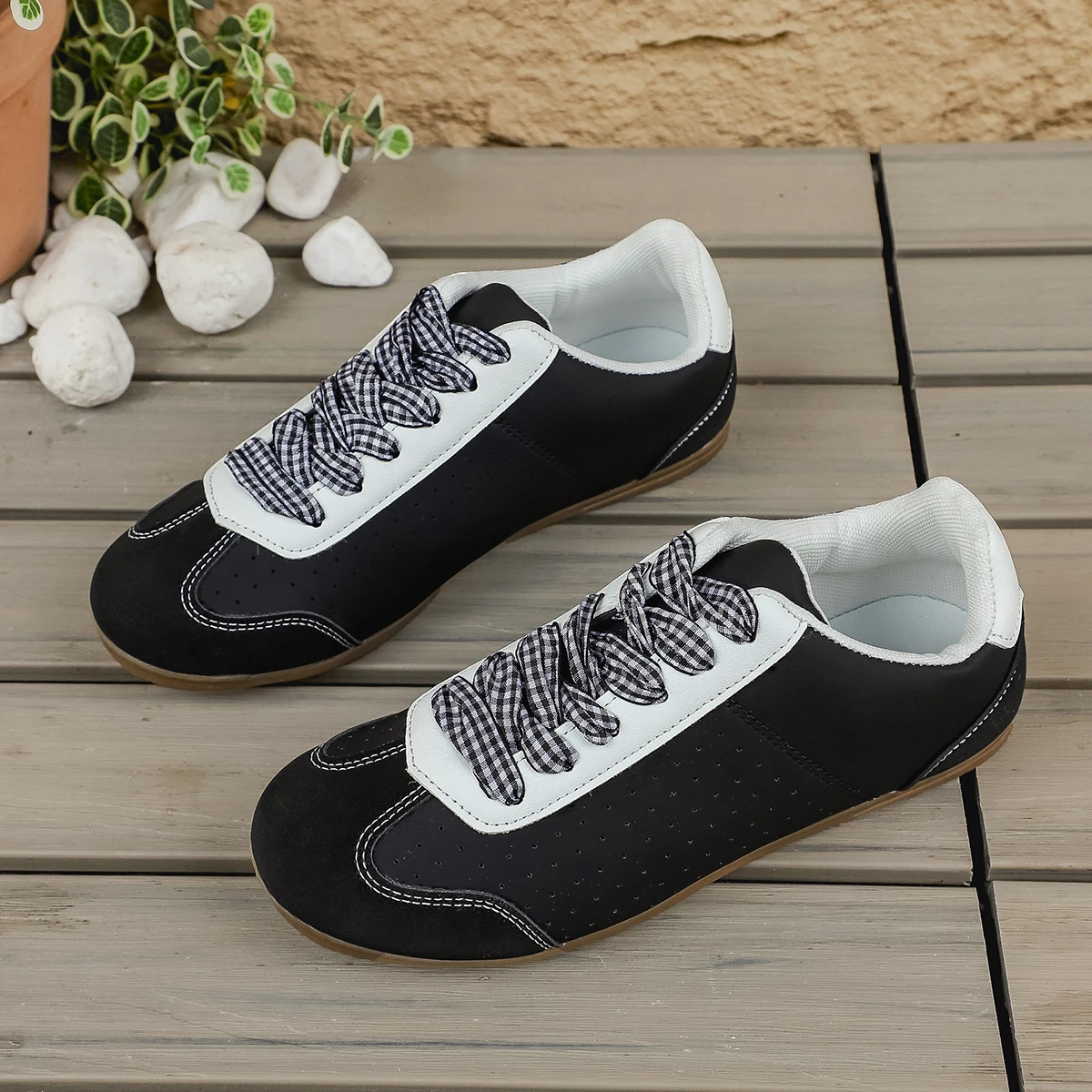 Plus-size German-style invisible women's shoes, new autumn color-blocking casual sports comfortable sneakers, versatile
