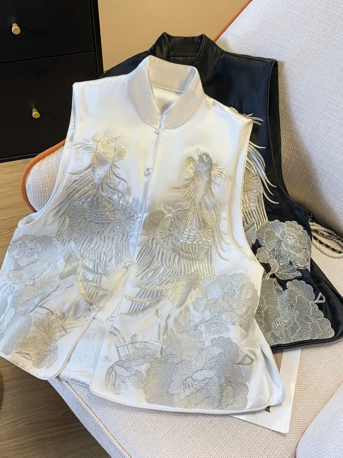 

New Chinese Style Acetate Forged Embroidered Vest Women's Spring Summer Fashion Retro National Trend Sleeveless Shoulder Pad
