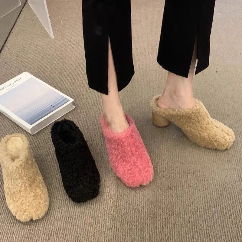 Slip-on Pink Wool Mules Women Fashion  Closed Toe  Plush Court Clogs Ladies Winter Warm Lambswool Heeled Slippers