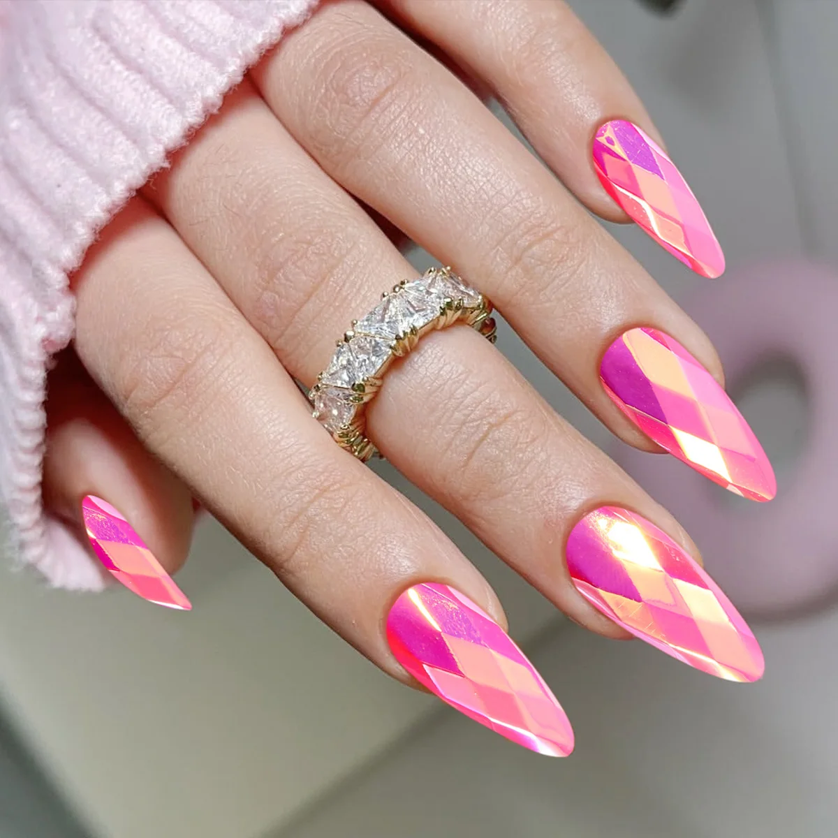 Faux ongles 3D en forme de losange, couleur rose, finition brillante, effet holographique, forme amande, pose complète, ensemble de faux ongles à presser.