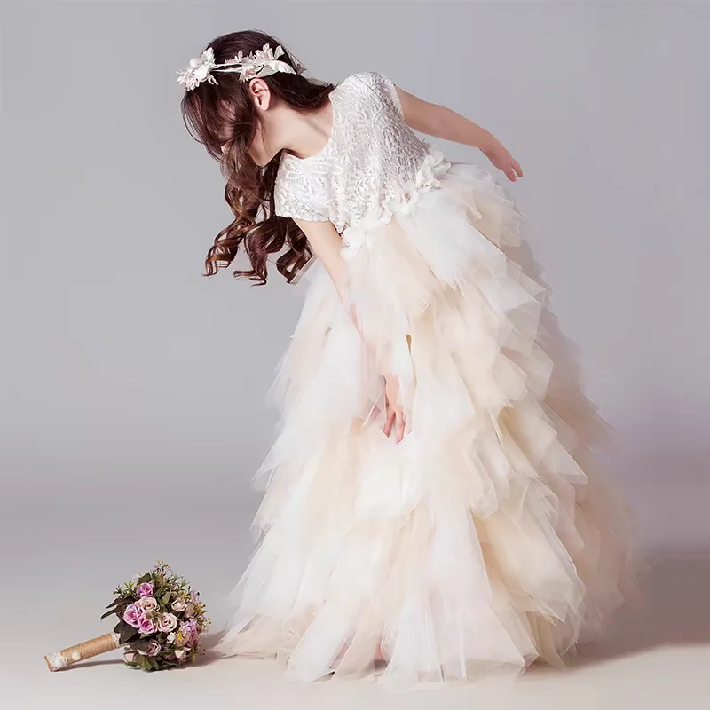 Abito per bambini in pizzo e tull, color champagne