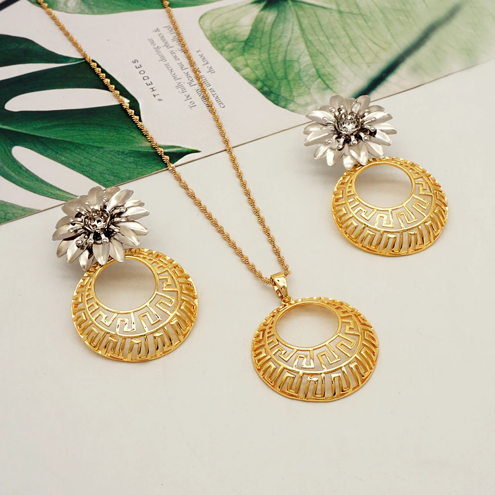 Women's Gold Color Necklace Set with Stud Earrings, Lightweight
