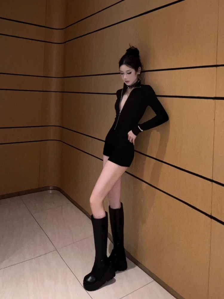 2025 Harajuku Designer Black Jumpsuits Y2k Aesthetic Bodycon Simple Fairy Zipper Tshirt Women Slim Fit Streetwear T Shirt Spring