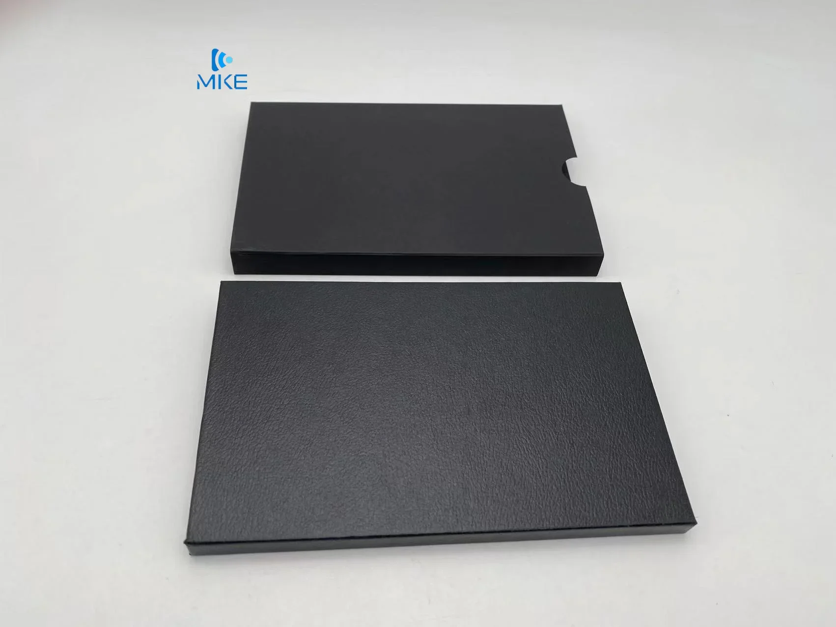 صندوق تغليف صندوق بطاقات الائتمان الورقية البلاستيكية المعدنية لحفلات الزفاف