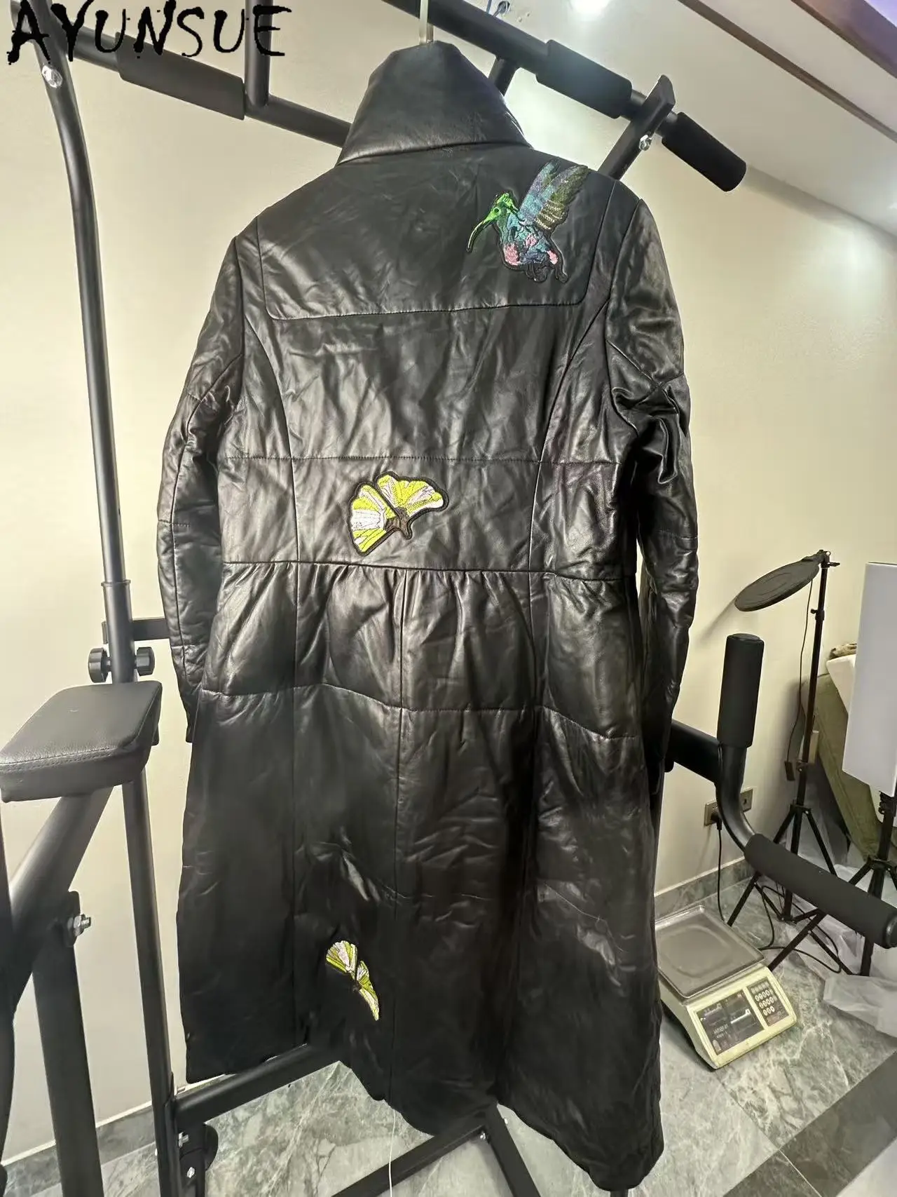 AYUNSUE جلد الغنم الطبيعي أسفل سترة النساء الملابس الشتوية معطف فريد تعزيز عيوب طفيفة غير استرداد غير تبادل #3