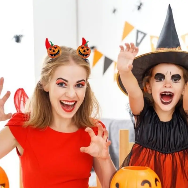 A52E Halloween Pumpkin Hair Clips Cartoon Tangerine Smiling Face for Festive Dress Up Fashionable Hairpin Hair Accessory