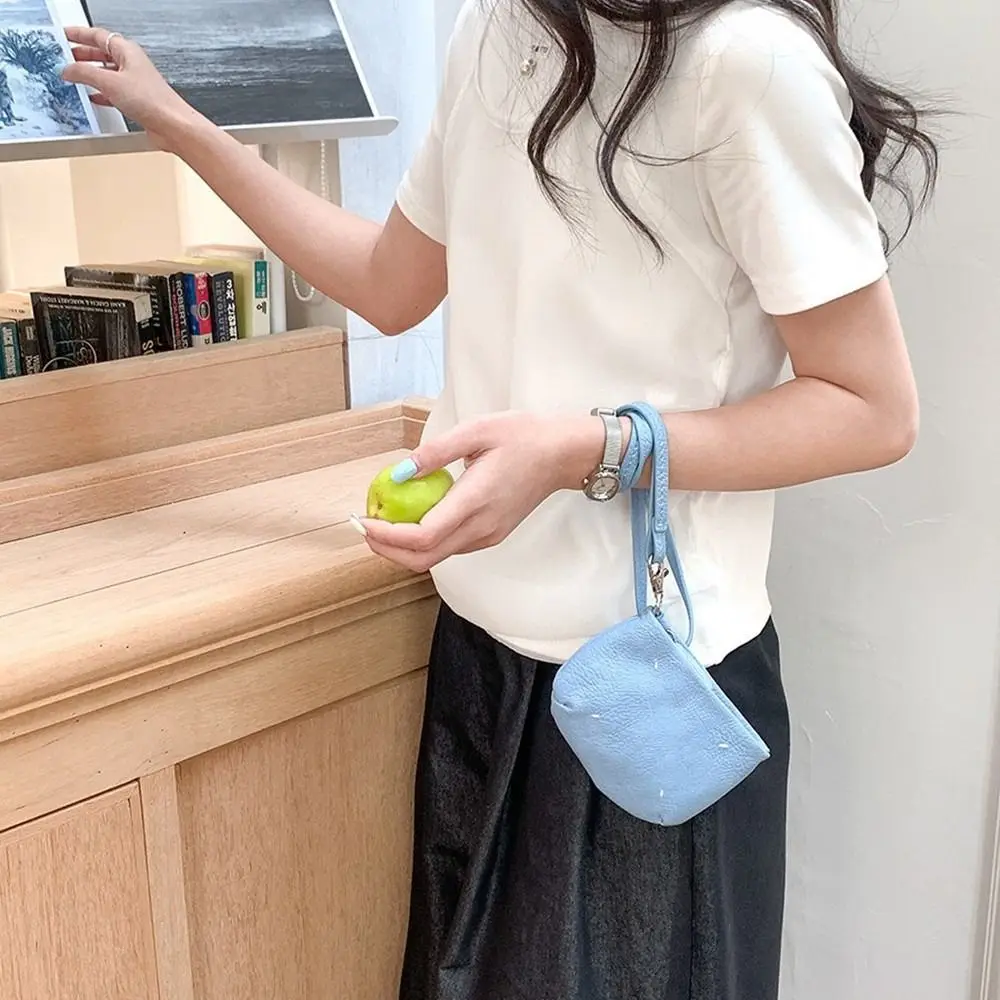 

Elegant PU Leather Hanging Neck Coin Purse Silver Mini Lanyard Wallet Cute Purse Earphone Bag Travel