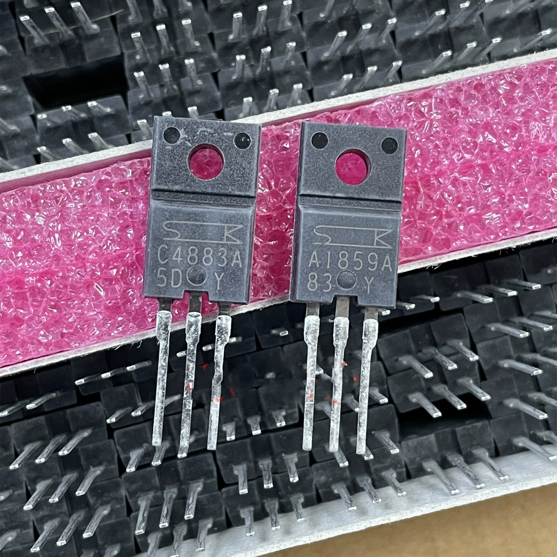 2SA1859A 2SC4883A A1859 C4883 Y 기어 5 개