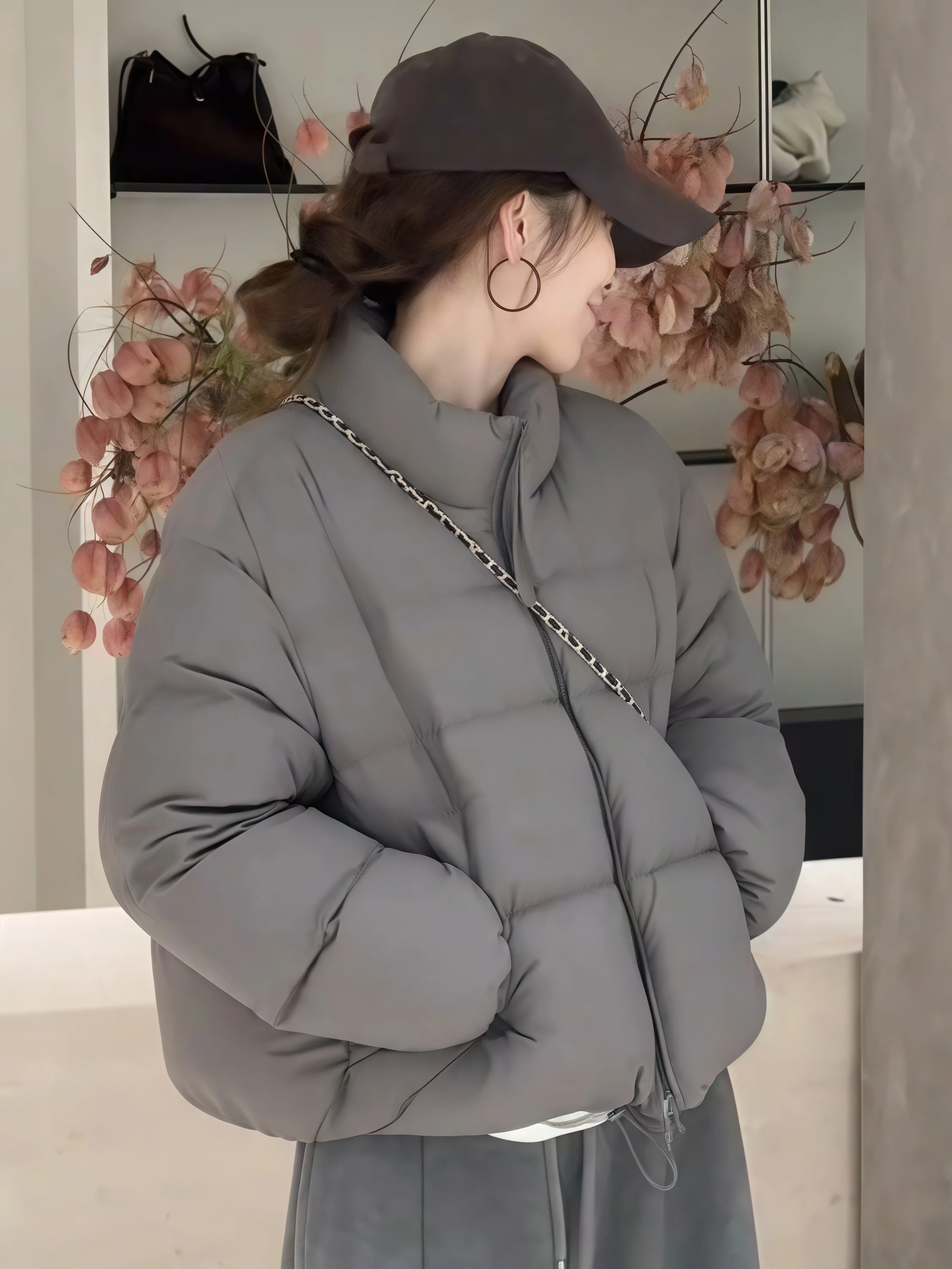 

Korean Style Short Puffer Jacket Cloud Doughnut Duck down Bread Coat Women Thickened Fashionable White Duck Feather Vest
