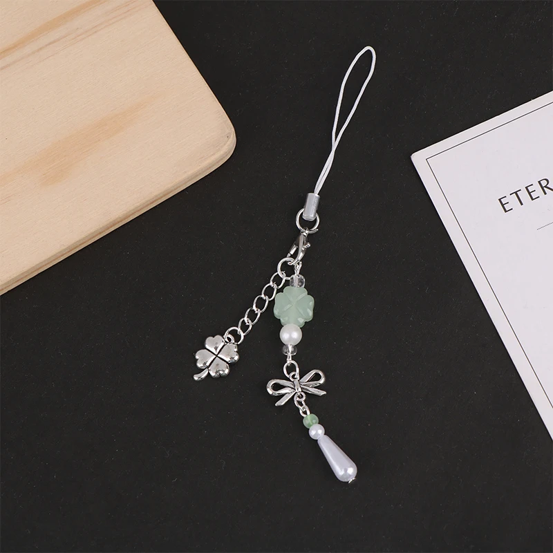 Stylish Keychain Lanyard Handcrafted Beads Phone Pendant Four Leaf Clovers Phone Chain Beads Pendant