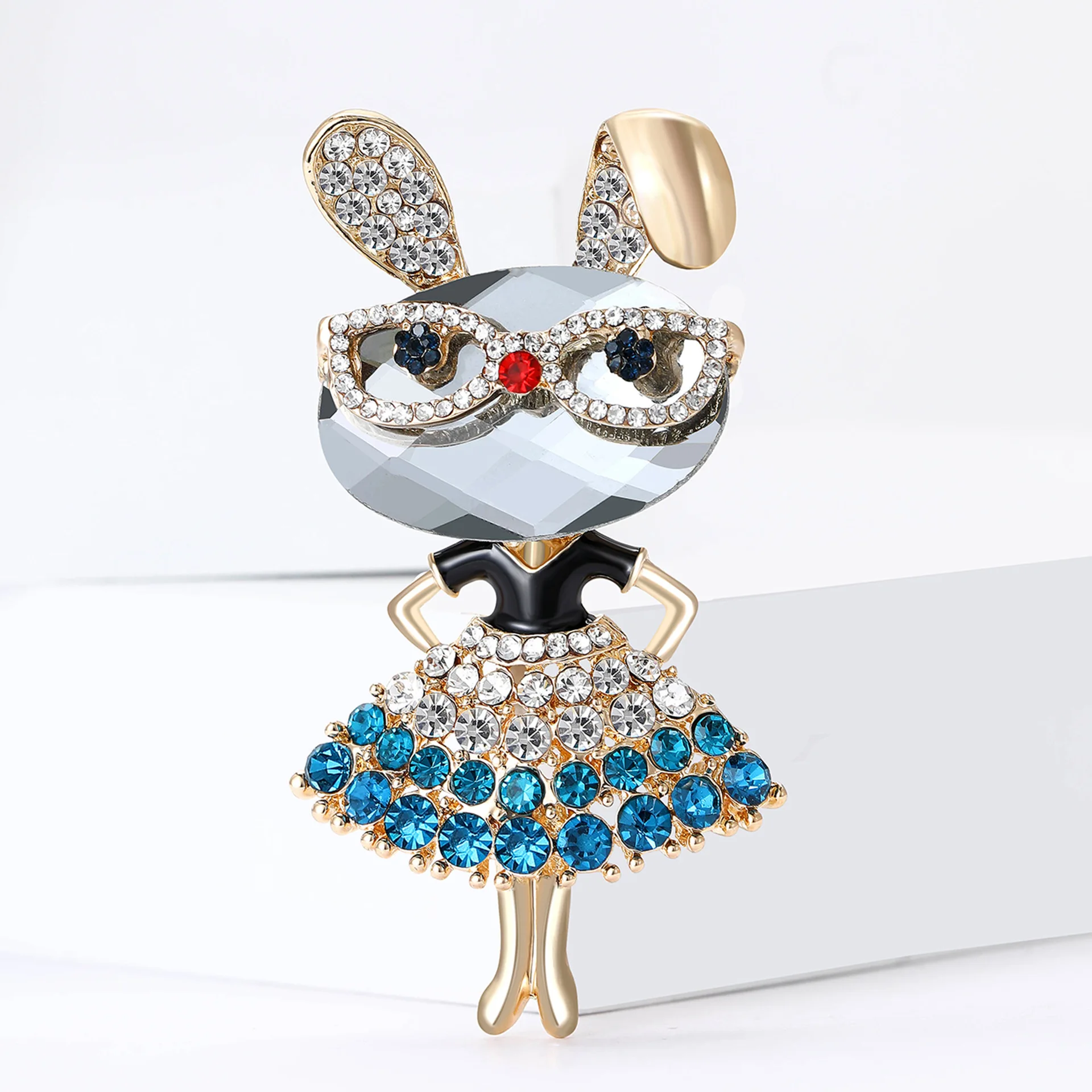 

Retro Rhinestone Cartoon Glasses Rabbit Brooch For Unisex Cute Sweet Zircon Animal Brooch Pin Dress Office Suit Accessories Gift