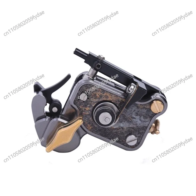 

V7R motor shrapnel tattoo machine，The stroke of the all-in-one machine is adjustable in terms of hardness and softness